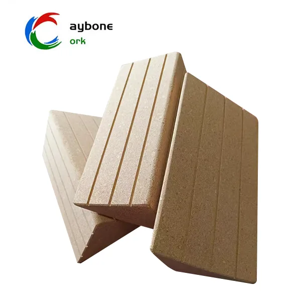 Khối yoga hình tam giác Cork mật độ cao